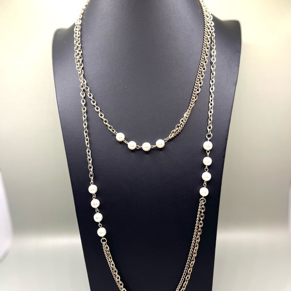 Long Pearl and Gold tone Necklace 52" Versatile, layers or single beautiful !!! - Picture 3 of 13